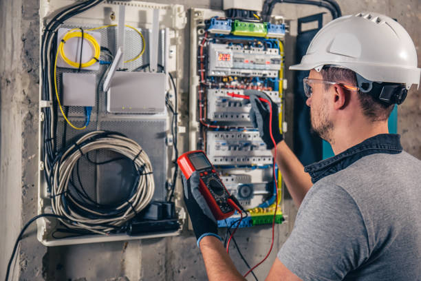 Best Affordable Emergency Electrician  in Bellwood, PA